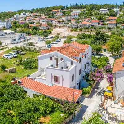 Villa Dinka
