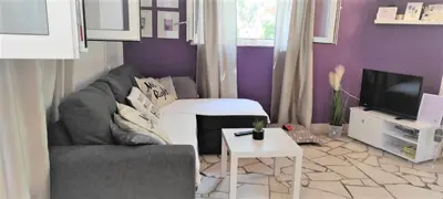 TV i/ili zabavni centar u objektu Martina