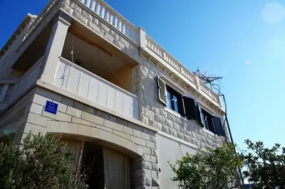 Zgrada u kojoj se nalazi apartman