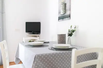 TV i/ili zabavni centar u objektu Apartments Seric