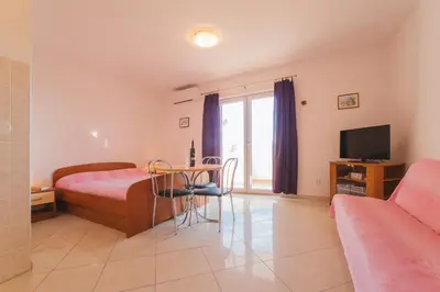 TV i/ili zabavni centar u objektu Apartments Dada