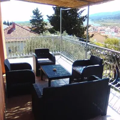 Pogled na planine ili pogled na planine iz apartmana