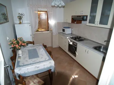 Kuhinja ili čajna kuhinja u objektu Apartments by the sea Sutivan, Brac - 719