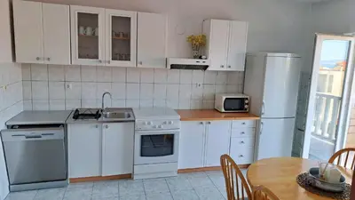 Kuhinja ili čajna kuhinja u objektu Apartments Duce (122)