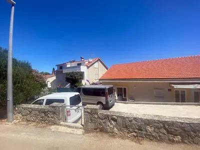 Zgrada u kojoj se nalazi apartman