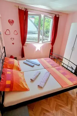 Krevet ili kreveti u jedinici u objektu Apartments by the sea Jelsa, Hvar - 8747