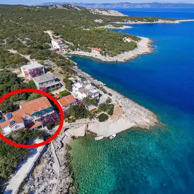Apartments by the sea Cove Pokrivenik