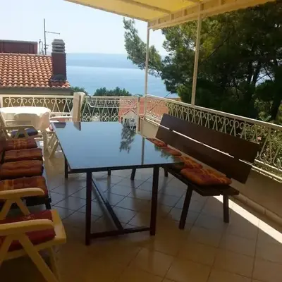 Apartment in Duce with sea view