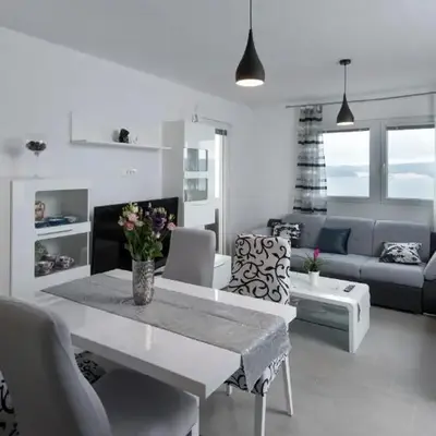 Apartments Mikas