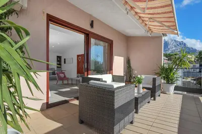 Pogled na planine ili pogled na planine iz apartmana