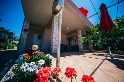 Zgrada u kojoj se nalazi apartman