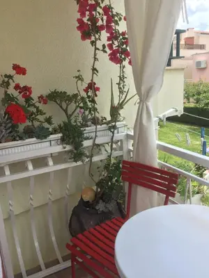 Balkon ili terasa u objektu Vintage House for rent 60m from Sea