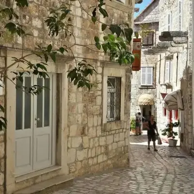 Central Hvar apartment