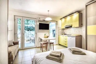 Kuhinja ili čajna kuhinja u objektu Apartments Gracija
