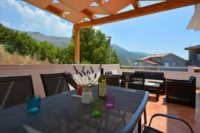 Pogled na planine ili pogled na planine iz apartmana