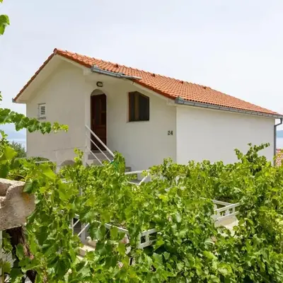 Apartments by the sea Pisak