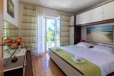 Krevet ili kreveti u jedinici u objektu Apartments by the sea Jelsa, Hvar - 4017