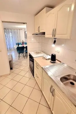 Kuhinja ili čajna kuhinja u objektu Apartments by the sea Jelsa, Hvar - 4017