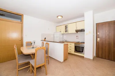 Kuhinja ili čajna kuhinja u objektu Apartment Clear Sky