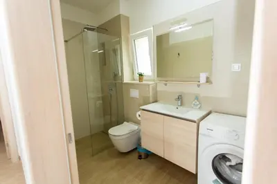 Kupaonica u objektu Villa Sara with Sea View and Private Heated Pool