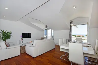 TV i/ili zabavni centar u objektu Luxury penthouse Eva