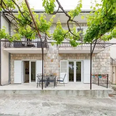 Holiday house with a parking space Podstrana