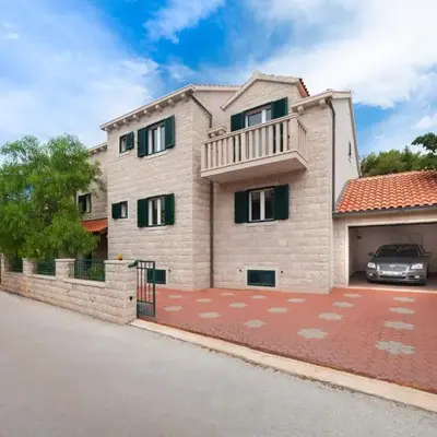 Apartments by the sea Postira - Brac - 15242