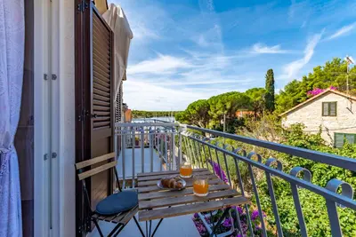 Balkon ili terasa u objektu Matanovi dvori