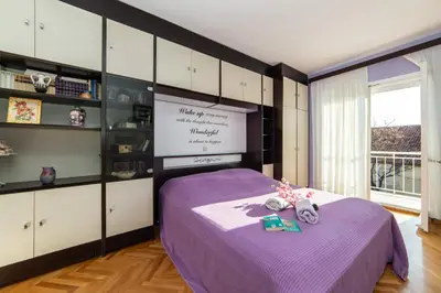 Krevet ili kreveti u jedinici u objektu Apartments with parking space Makarska - 15375