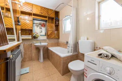 Kupaonica u objektu Apartments with parking space Makarska - 15375