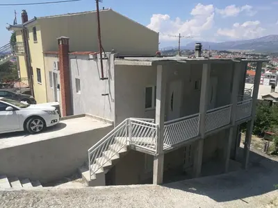 Zgrada u kojoj se nalazi apartman