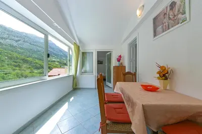 Pogled na planine ili pogled na planine iz apartmana