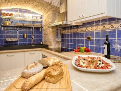 Kuhinja ili čajna kuhinja u objektu Villa Varda - Villa Latica