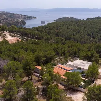 Family friendly house with a swimming pool Cove Koramaslinova - Koromaslinova