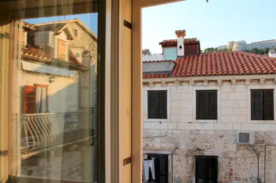 Zgrada u kojoj se nalazi apartman