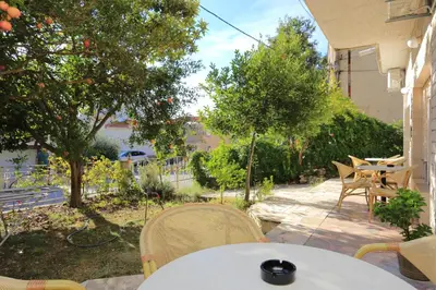 Vrt u objektu Apartments with parking space Dugi Rat, Omis - 15417