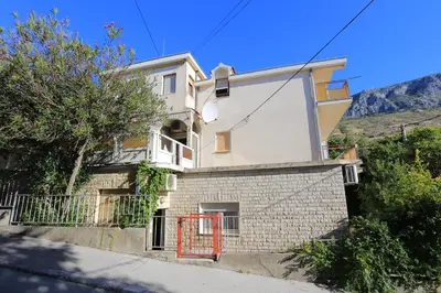 Pogled na planine ili pogled na planine iz apartmana