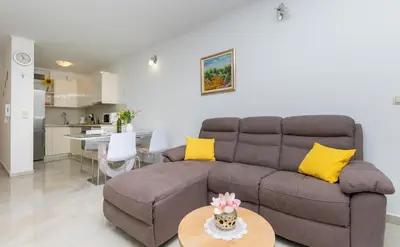 Kuhinja ili čajna kuhinja u objektu Apartment Ivanka