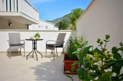 Pogled na planine ili pogled na planine iz apartmana
