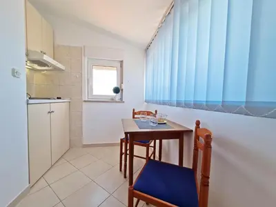 Kuhinja ili čajna kuhinja u objektu Rooms and Apartments Porat
