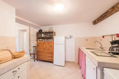 Kuhinja ili čajna kuhinja u objektu Villa JJ