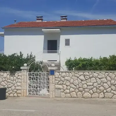 Apartments and rooms with parking space Hvar - 15378