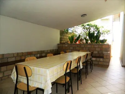 Restoran ili neka druga zalogajnica u objektu House Fani