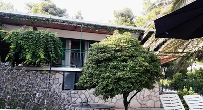 Vrt u objektu Kuća za odmor Lucija