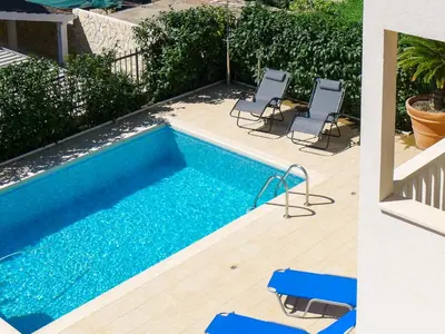 Bazen u objektu Holiday Home Villa Zlatan by Interhome ili u blizini