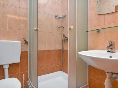 Kupaonica u objektu Apartment Rubin-9 by Interhome