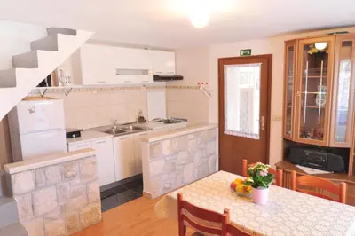 Tlocrt objekta Apartments with parking space Omis - 15767