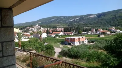 Pogled na planine ili pogled na planine iz apartmana
