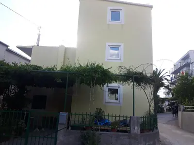Zgrada u kojoj se nalazi apartman