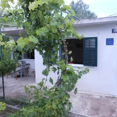 Apartments with a parking space Stobrec